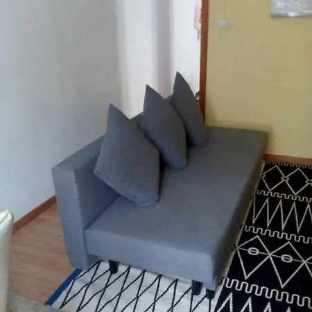 Pepe House 50 *