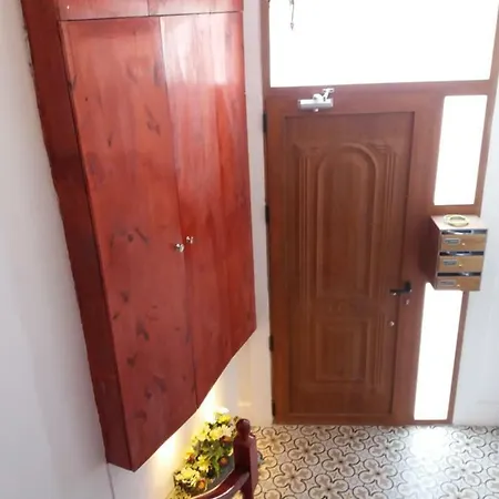 Pepe House 50 *